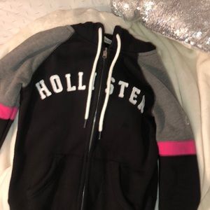 Hollister Zip-up :)))